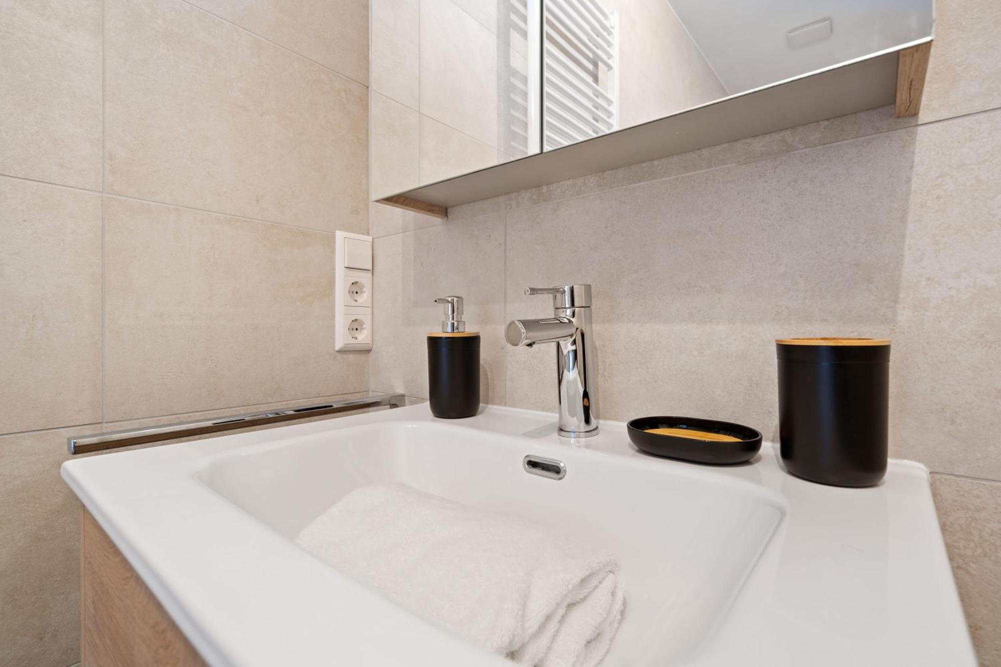 Premium City Stay In Cessange Люксембург Екстериор снимка